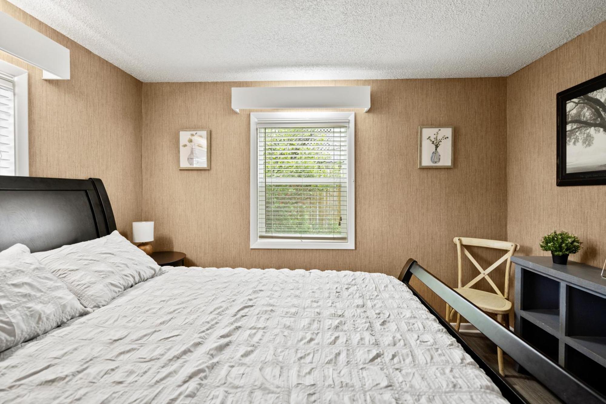 Peach Street Super Suite Медфорд Экстерьер фото